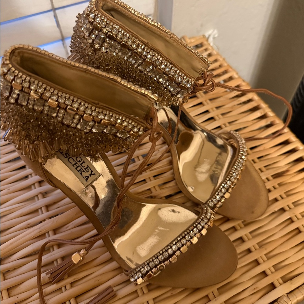 Badgley Mischka Brown Heels